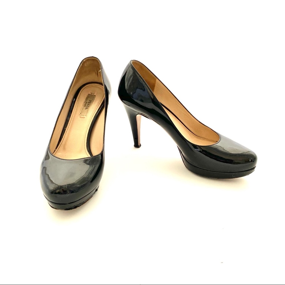 Prada vernice patent leather platform pumps